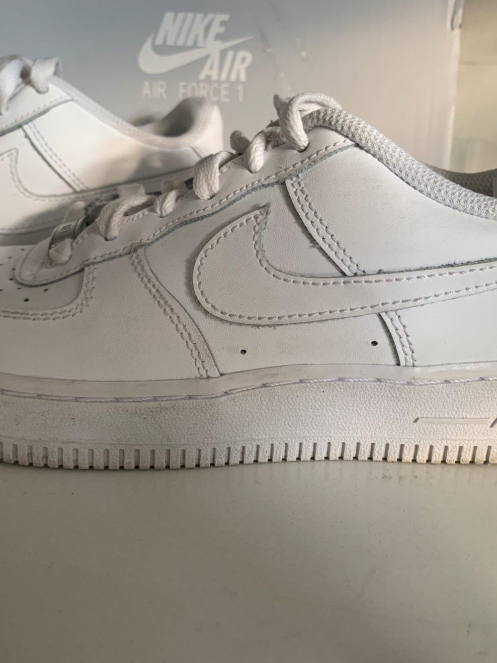 Nike Air Force 1 LE  (GS) - White 4Y